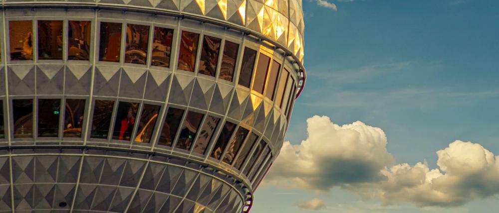 Überragt alles andere - und das soll auch so bleiben: die Kugel des Berliner Fernsehturms.