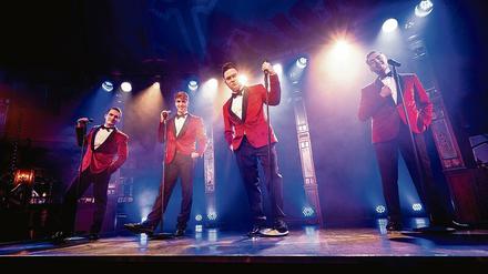 Von Doo-Wop bis Soul. Das junge Ensemble der Frankie-Valli-Show in der Bar jeder Vernunft.