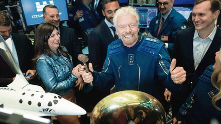 Wettlauf ins All. Richard Branson liebt das Abenteuer. Aus dem Rennen mit Elon Musk und Jeff Bezos will er am Sonntag als Sieger hervorgehen. 