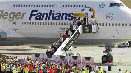 Mit einer Lufthansa-Maschine flogen die Weltmeister 2014 aus Rio zurück.  