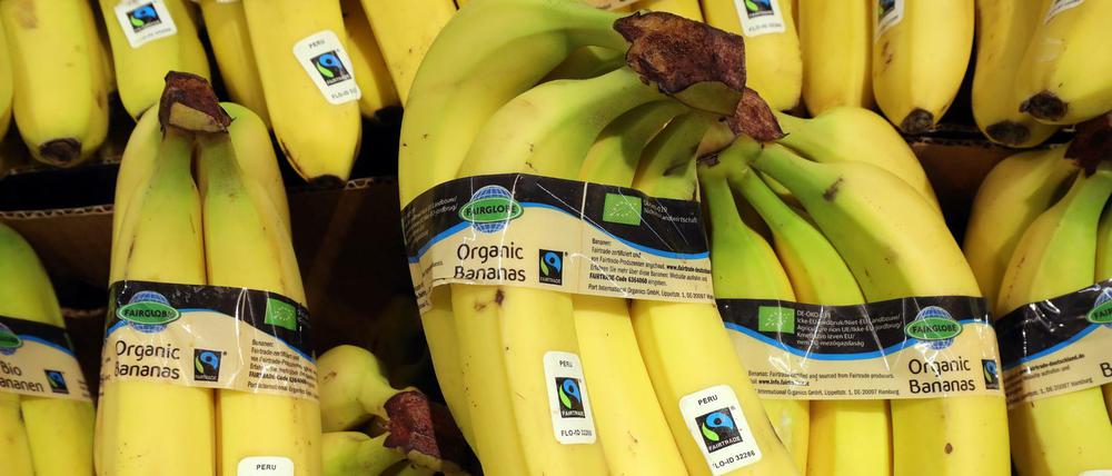 Der Lebensmittelhandel hat von der Krise profitiert. Dem Fair-Trade-Markt hilft das aber nicht. 