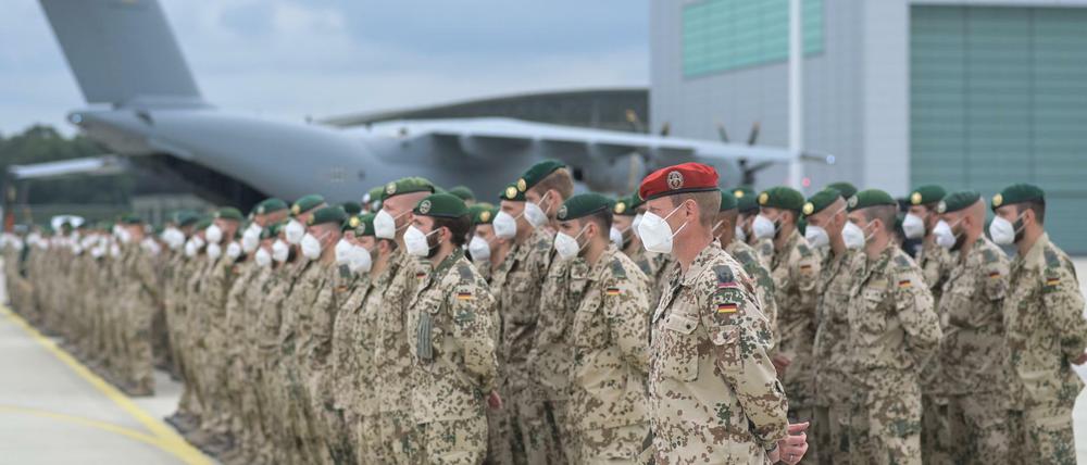 Die letzten Soldaten des deutschen Afghanistan-Einsatzes sind Ende Juni auf dem niedersächsischen Fliegerhorst ankommen. 
