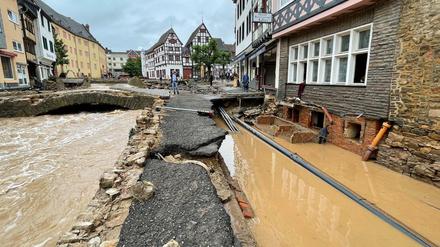 Zerstörung nach Unwettern in Bad Münstereifel in Nordrhein-Westfalen.