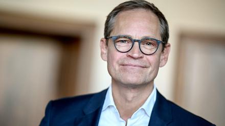 Michael Müller ist Regierender Bürgermeister von Berlin und Senator für Wissenschaft und Forschung.