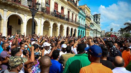Demonstranten in Havanna.