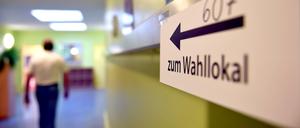 Zur Stimmabgabe reicht für alle Berliner ein amtlicher Ausweis mit Lichtbild, egal ob gültig oder abgelaufen.