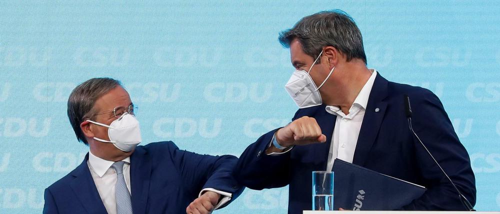 CSU-Chef Markus Söder und Unionskanzlerkandidat Armin Laschet (CDU) bei einem Auftritt am 21. Juni 2021