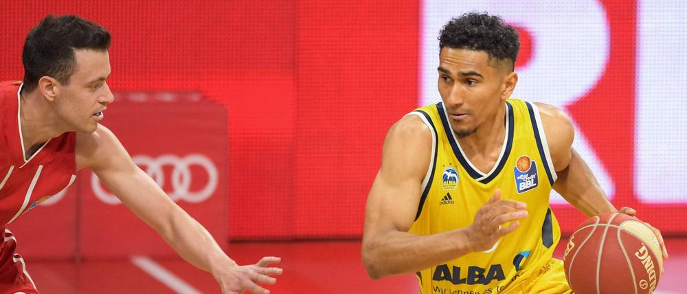 Maodo Lo (rechts) hatte in der vergangenen Saison großen Anteil am Meistertitel. Alba will den gebürtigen Berliner, der demnächst mit der Nationalmannschaft bei Olympia spielt, unbedingt halten.