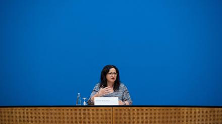 Gesundheitssenatorin Dilek Kalayci (SPD) will im Senat die Quarantäne neu regeln lassen.
