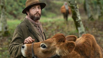 Milder Westen. Schießen kann Cookie (Joe Magaro) nicht, dafür backen und melken.