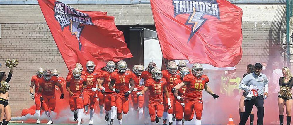 Das Team von Berlin Thunder erobert den Jahnsportpark zurück. 