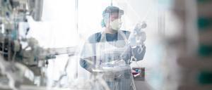 Ein Forschungsprojekt der Universitätsklinik Ulm zu Corona-Spätfolgen hat bislang bei etwa jedem fünften seiner Patienten Organschäden festgestellt. 