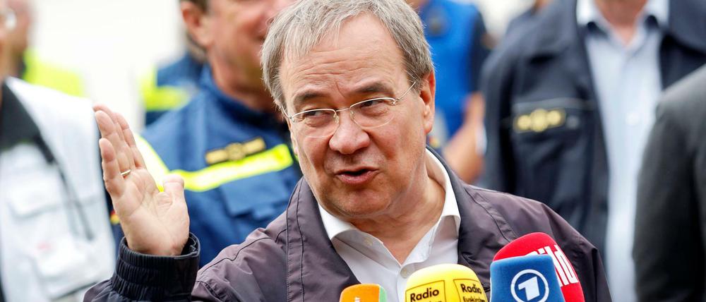 Armin Laschets umstrittenes Krisenmanagement könnte ihn Wählerstimmen gekostet haben.