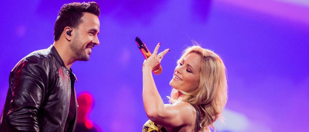 Helene Fischer kündigte als neue Single einen spanischen Song im Duett mit Luis Fonsi an. 