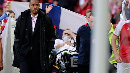 Am 12. Juni geschah das Unglück. Nach der Reanimation wird Christian Eriksen ins Krankenhaus gebracht.