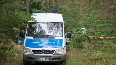 Nach dem Fund einer Frauenleiche in einer Bunkeranlage in einem Waldstück bei Oranienburg liegen jetzt die Ergebnisse der Obduktion vor.