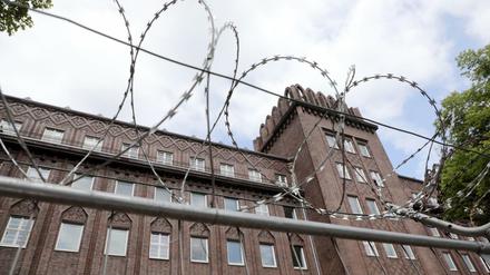 An der Ringbahnstraße in Tempelhof entsteht das neue Anti-Terrorzentrum in Berlin. Erste Teile wurden an die Polizei übergeben.