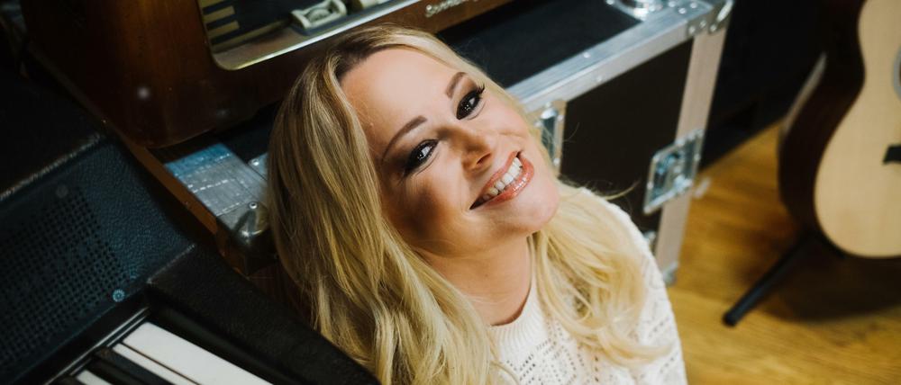 Im Mai veröffentlichte Antonia Kubas ihre Debütsingle "Baby, Liebe und Musik".