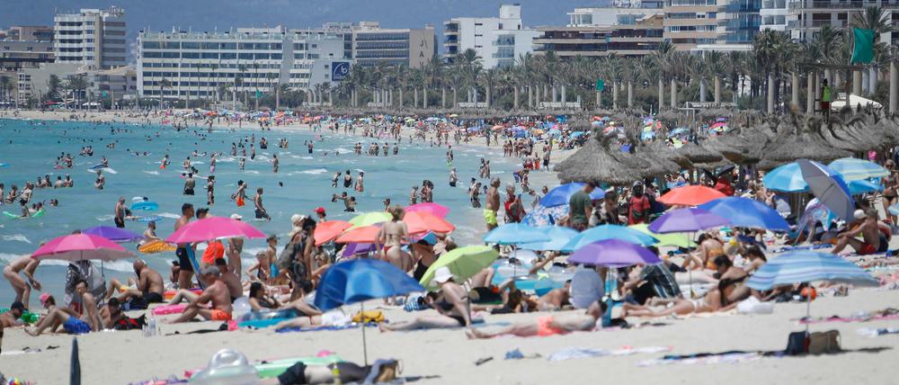 Der Strand von Arenal auf Mallorca.