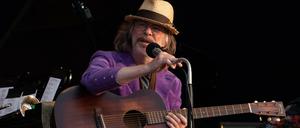 Let's lach beim Strandkorb Open Air in Wiesbaden. Helge Schneider ist es gründlich vergangen.