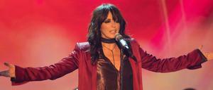 Sängerin Nena steht in der Live-Übertragung der ZDF-Sendung «Willkommen bei Carmen Nebel» in der TUI-Arena auf der Bühne.