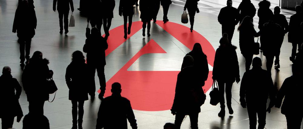Mehr als jeder sechste Hartz-IV-Empfänger bezieht die staatlichen Hilfen bereits seit mindestens einem Jahrzehnt.