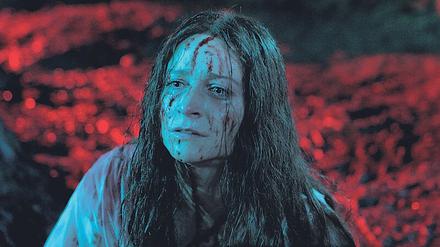 Die traumatisierte Enid (Niamh Algar) guckt beruflich brutalste Horrorfilme.
