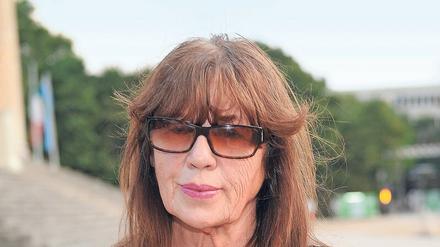 Ikonisch mit Stirnfransen und Sonnenbrille: May Spils ist Feministin, vor allem aber eine geniale Dilettantin. 