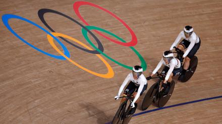 Die deutschen Fahrerinnen im Izu Velodrome.
