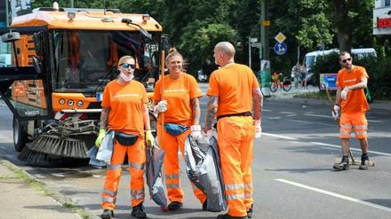 Putztruppe. Auch bei der BSR steigt der Anteil der Frauen.