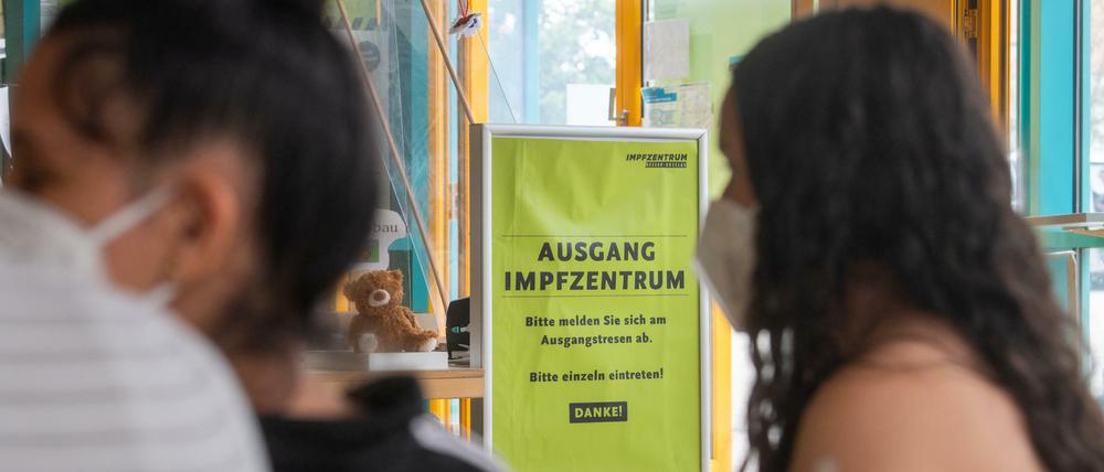 Für Jugendliche ab 12 Jahren soll es flächendeckend Impfangebote geben.