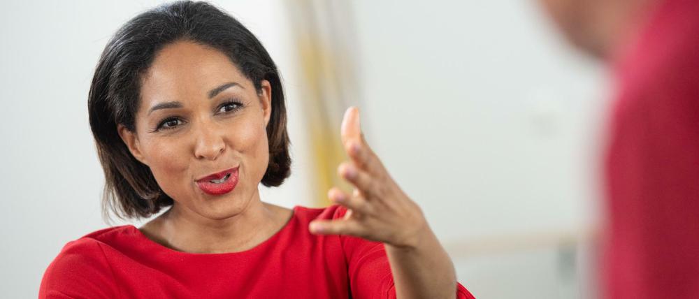 Jana Pareigis, Journalistin und neue Moderatorin der "heute"-Nachrichten im ZDF, gendert.