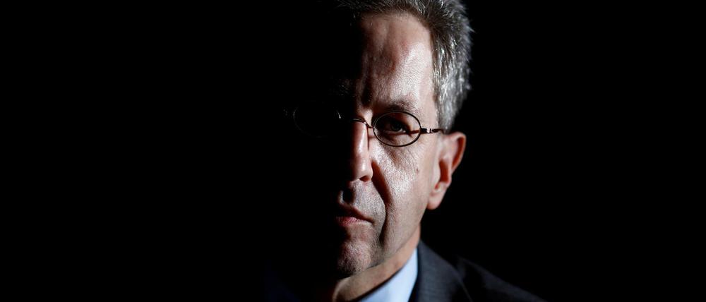 Den Schattenmann wird die Union nicht los. Bei einer Pressekonferenz von Bildungsministerin Anja Karliczek (CDU) zum Thema Antisemitismus ging es auch um Hans-Georg Maaßen. Die Ministerin war genervt