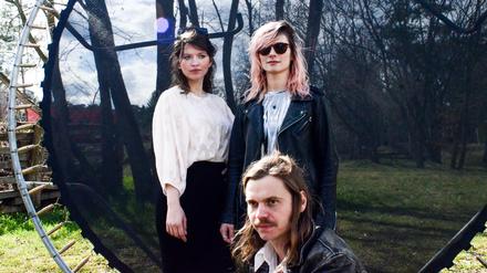 Das Berliner-Trio Ghost Pony veröffentlicht ihr Debütalbum.