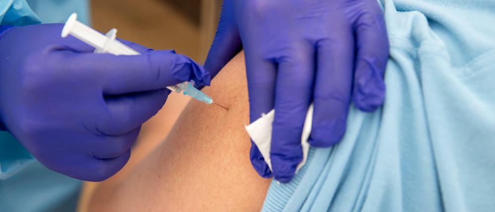 Impfungen schützen nicht zwingend vor einer Infektion mit dem Coronavirus.