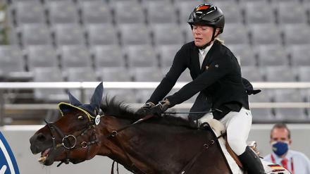 Annika Schleu hatte in Tokio nach zwei Disziplinen auf Goldkurs gelegen, ehe das ihr zugeloste Pferd mehrfach verweigerte.