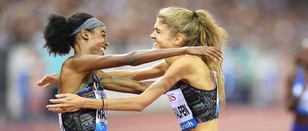 Sifan Hassan (l.) und Konstanze Klosterhalfen treten am Samstag gegeneinander an.