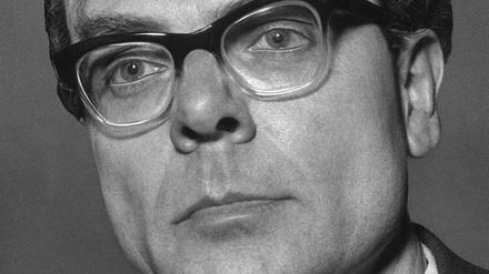 Der Schriftsteller Arno Schmidt, 1961.