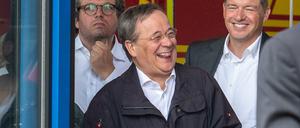 Durch seinen Lacher bei einem Gedenktermin im NRW-Hochwassergebiet hat Unions-Kanzlerkandidat an Sympathiepunkten eingebüßt.