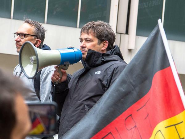 Michael Ballweg beschwert sich über seine Kritiker.