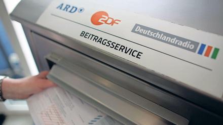 Der Rundfunkbeitrag wird erhöht, entschied das Verfassungsgericht am Donnerstag.