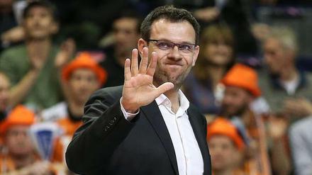 Trainer Cédric Enard bereitet Estland auf die Heim-EM vor und fehlt den Volleys in den kommenden Wochen.