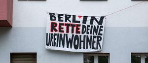 Das Bündnis fordert den Aufbau einer Taskforce nebst Schiedsstelle zum Schutz von Mietern sozial oder kulturell genutzter Gewerbeflächen.