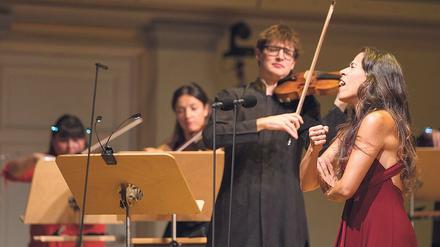 Hugo Ticciati und Luciana Mancini im Berliner Konzerthaus. 