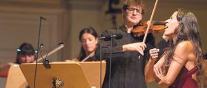 Hugo Ticciati und Luciana Mancini im Berliner Konzerthaus.