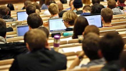Immer weniger Studierende erhalten Bafög (Archivbild).