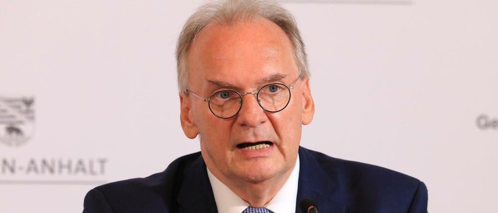 Hat sich mit SPD und FDP auf ein Regierungsbündnis verständigt: Der amtierende Ministerpräsident Reiner Haseloff (CDU). Peter Gercke/dpa-Zentralbild/dpa +++ dpa-Bildfunk +++