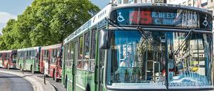Schnell und sicher. In Buenos Aires gibt es exklusive Fahrspuren für den öffentlichen Verkehr. 