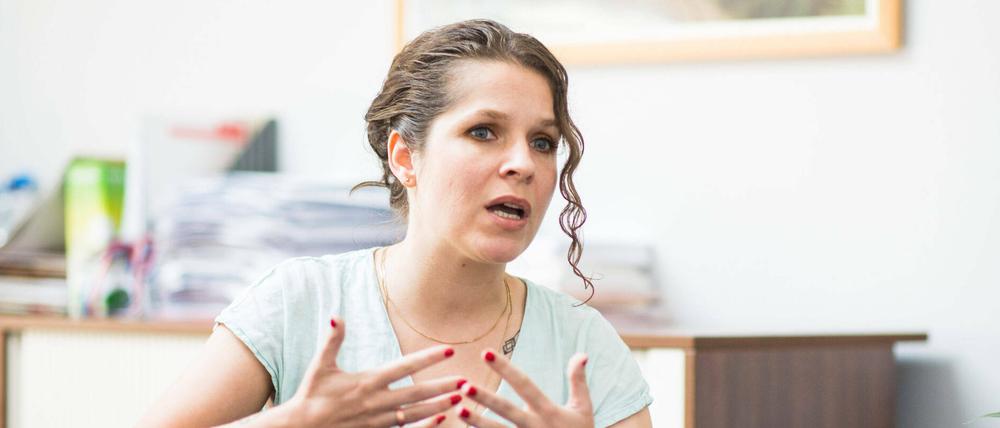 Feuertaufe. Anne Helm (35) hat im Juni 2020 das Amt der Fraktionsvorsitzenden der Linken im Berliner Abgeordnetenhaus übernommen.