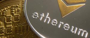 Die Hacker sollen vor allem Ethereum erbeutet haben.